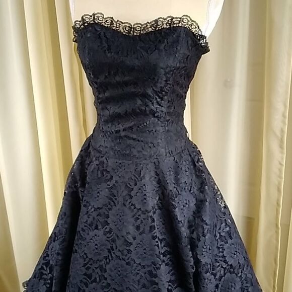 Vintage Dresses & Skirts - Vintage Black Lace Dress Size S Approximately No Tag